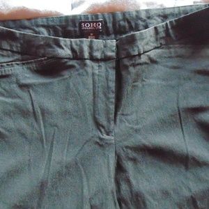 Soho Apparel Ltd.| Black Capris Pants, Size 2X